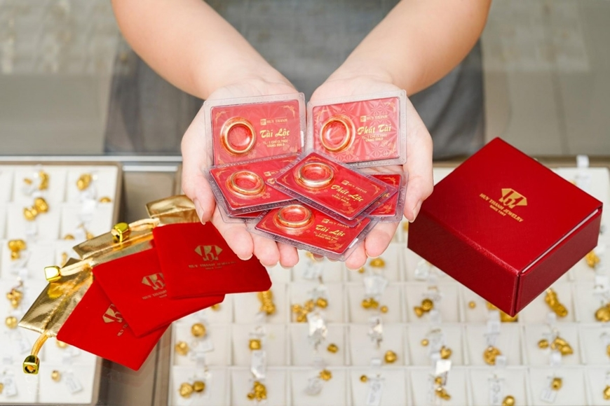 Giá vàng hôm nay (24-4): Tiếp tục giảm mạnh
